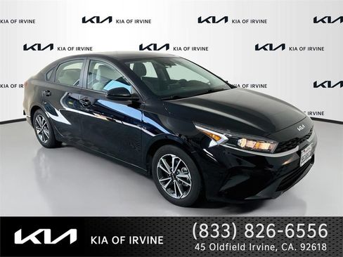 Certified 2023 Kia Forte LXS FWD image 1