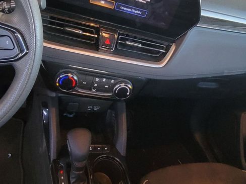 Used 2025 Chevrolet TrailBlazer LT image 8