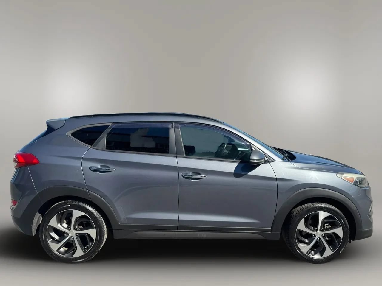 Used 2016 Hyundai Tucson Limited w/ Option Group 03 AWD/4WD image 5