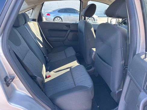 Used 2009 Ford Focus SE image 14
