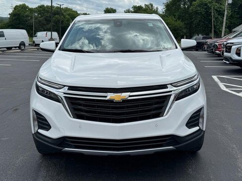 Used 2024 Chevrolet Equinox LT w/ LPO, Floor Liner Package FWD image 9