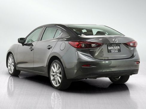 Used 2017 MAZDA MAZDA3 Touring FWD image 3