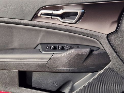 New 2026 Kia Sportage EX w/ EX Panorama Roof Package image 16