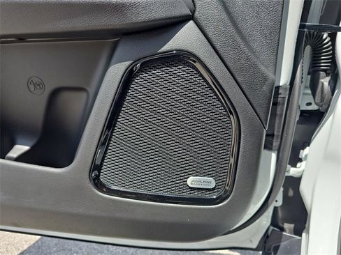 New 2025 Jeep Compass Latitude w/ Sun & Sound Group image 15