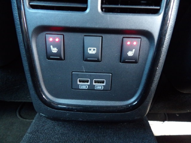 Used 2022 Chrysler 300 S w/ Comfort Group RWD image 16