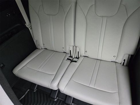 New 2026 Kia Sorento S FWD image 22