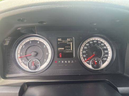 Used 2016 RAM 1500 Express AWD/4WD image 11