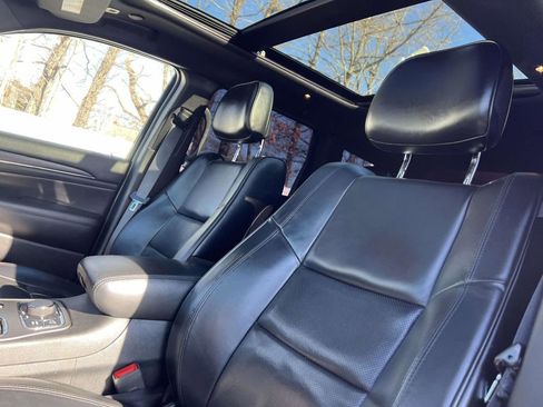 Used 2019 Jeep Grand Cherokee High Altitude image 12