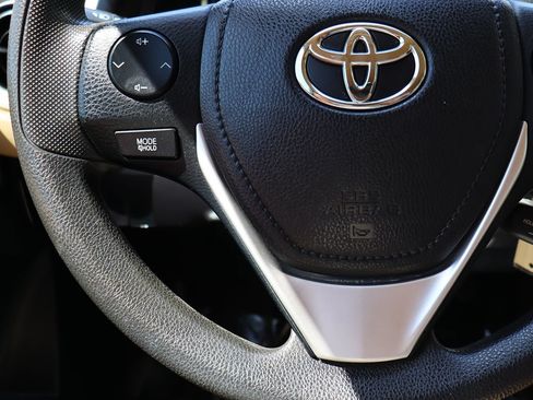 Used 2018 Toyota Corolla LE w/ Carpet Mat Package (TMS) FWD image 50