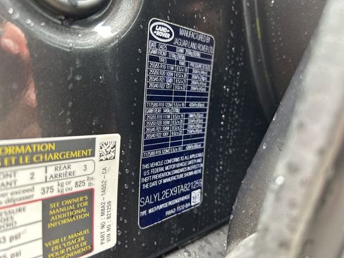 New 2026 Land Rover Range Rover Velar Dynamic SE image 30