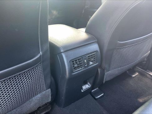 Used 2024 Toyota 4Runner SR5 Premium w/ Moonroof Package AWD/4WD image 40