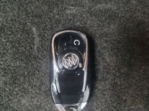 Used 2020 Buick Encore Preferred w/ Safety Package FWD image 32