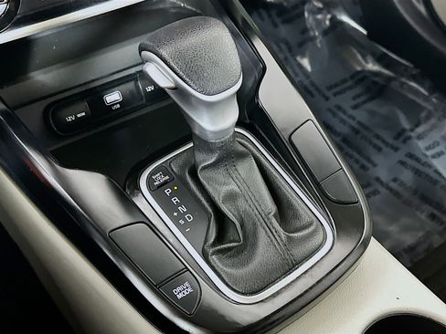 Certified 2023 Kia Soul LX image 16