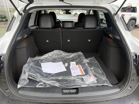 New 2026 Nissan Kicks SR w/ Cold Weather Package image 10