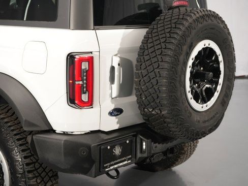 Used 2023 Ford Bronco Outer Banks w/ Sasquatch Package AWD/4WD image 14