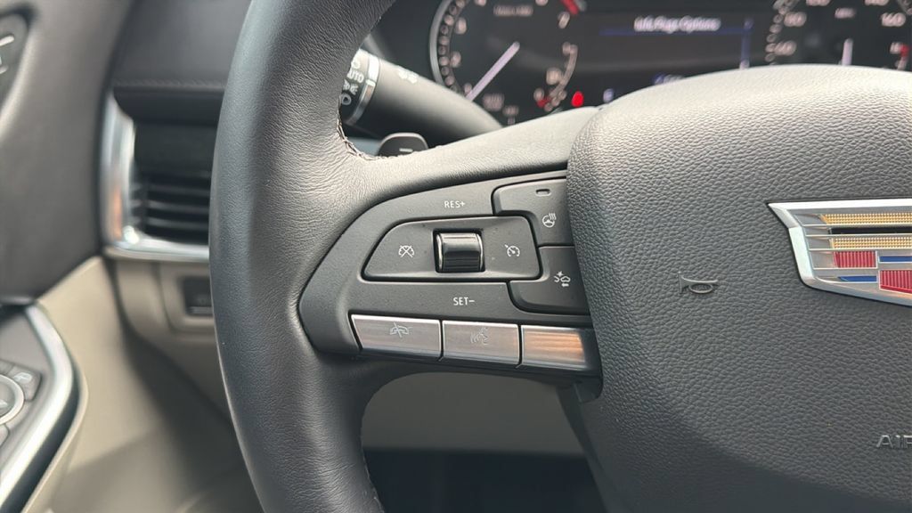 Used 2022 Cadillac XT4 Premium Luxury w/ Cold Weather Package FWD image 19