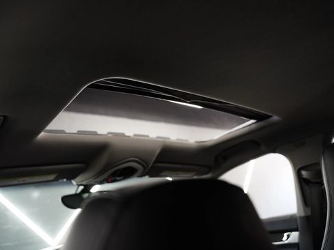 Used 2016 Porsche Panamera image 45