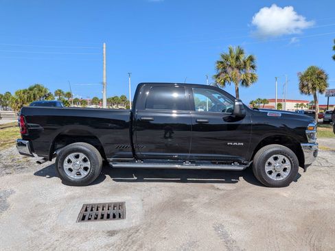 Used 2026 RAM 2500 Big Horn AWD/4WD image 3