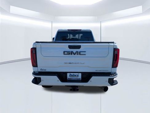 Used 2024 GMC Sierra 2500 Denali Ultimate image 6