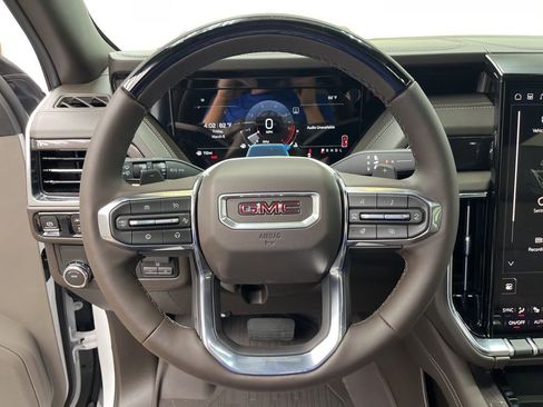 New 2026 GMC Yukon Elevation image 17