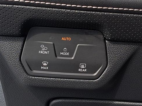 Certified 2024 Volkswagen Atlas SEL AWD/4WD image 27
