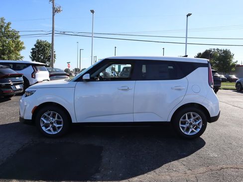 New 2025 Kia Soul S image 4