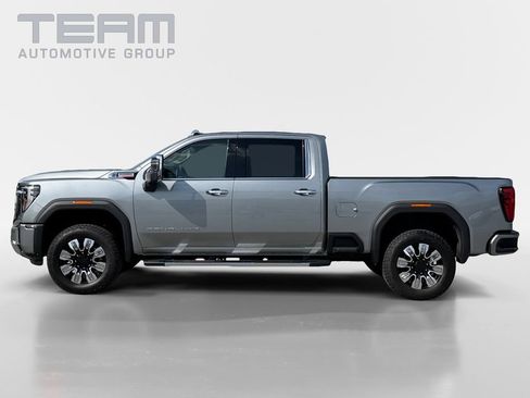 Used 2026 GMC Sierra 2500 Denali w/ Denali Reserve Package AWD/4WD image 4