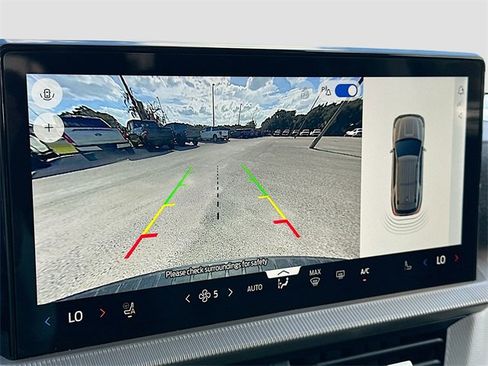 Used 2025 Ford Explorer Active w/ Active Comfort Package image 14