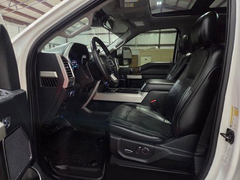 Used 2017 Ford F350 Lariat w/ Lariat Ultimate Package image 6