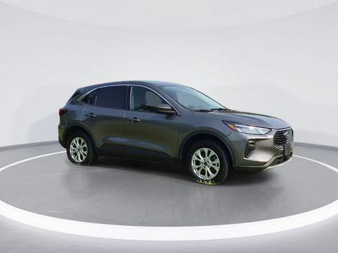 Used 2024 Ford Escape Active AWD/4WD image 9