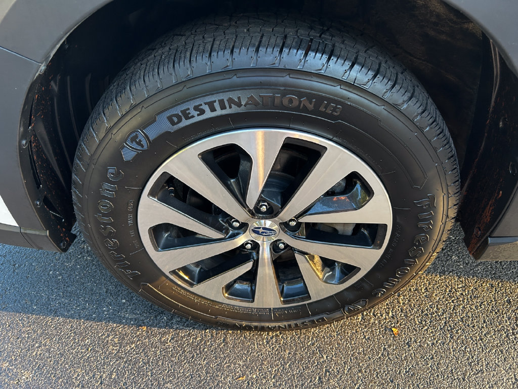 Used 2024 Subaru Outback Premium AWD/4WD image 29