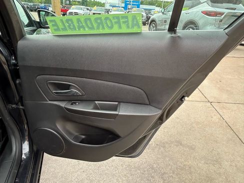 Used 2013 Chevrolet Cruze LT FWD image 15