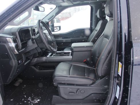 Certified 2025 Ford F350 Lariat w/ Lariat Ultimate Package AWD/4WD image 31