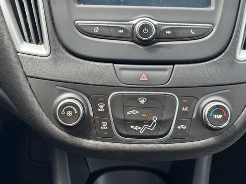Used 2018 Chevrolet Malibu LS FWD image 21