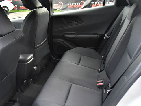 Used 2024 Toyota Prius LE image 34