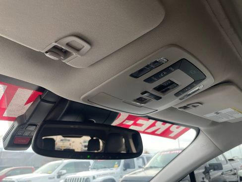 Used 2024 Toyota Sienna XLE image 20