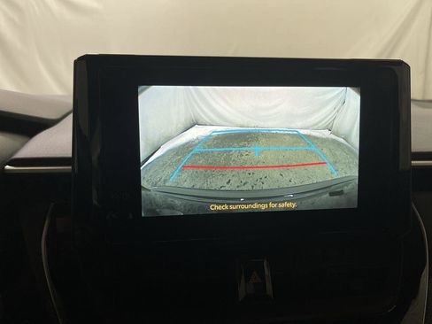 Used 2024 Toyota Corolla SE FWD image 17