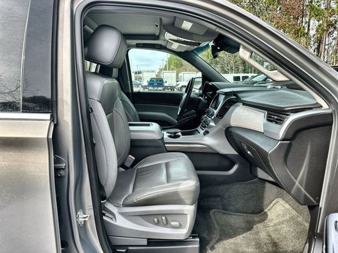 Certified 2017 Chevrolet Suburban LT image 29