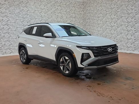 Certified 2025 Hyundai Tucson SEL image 1