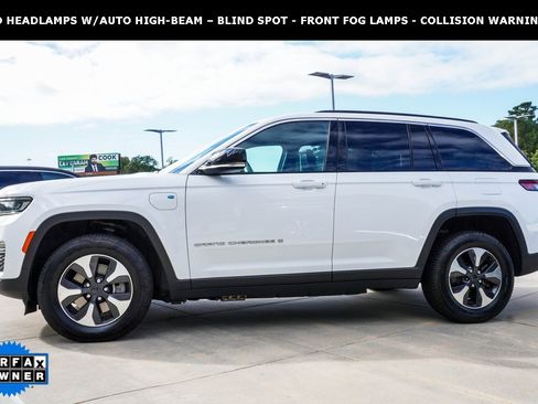 Used 2024 Jeep Grand Cherokee Limited 4xe image 2