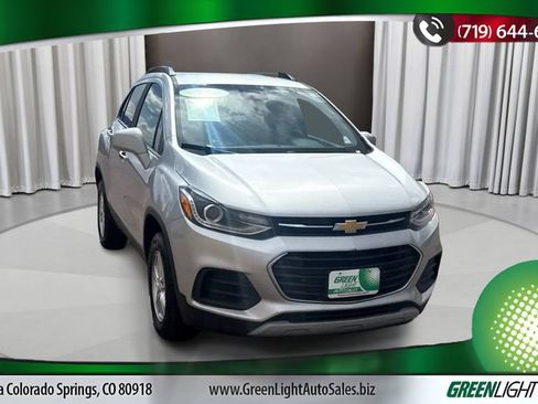 Used 2019 Chevrolet Trax LT w/ LT Convenience Package AWD/4WD image 7