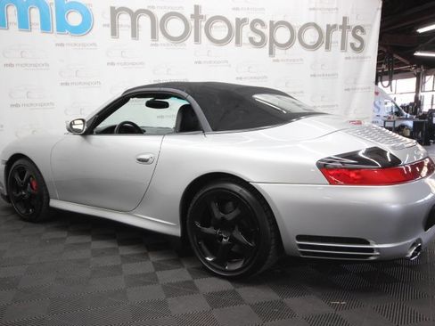 Used 2004 Porsche 911 Carrera 4S image 3