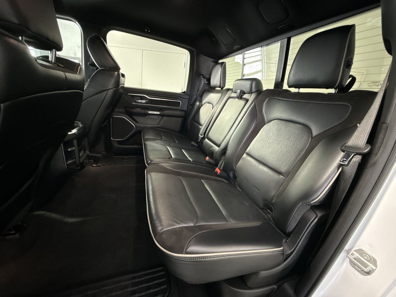 Used 2023 RAM 1500 Laramie AWD/4WD image 25