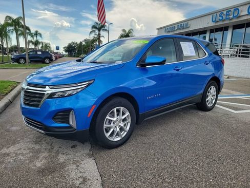 Used 2024 Chevrolet Equinox LT FWD image 2