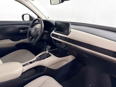 Used 2024 Honda HR-V LX image 7