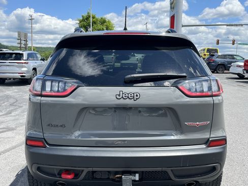 Used 2022 Jeep Cherokee Trailhawk w/ Sound & Nav Group AWD/4WD image 6