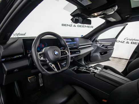 Used 2026 BMW 530i w/ M Sport Package RWD image 20