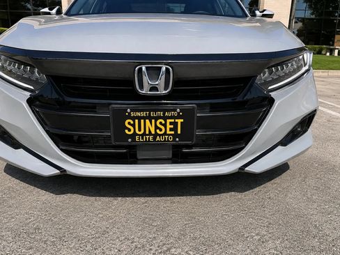 Used 2022 Honda Accord Sport image 4