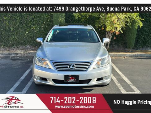 Used 2011 Lexus LS 460 AWD w/ Comfort Pkg image 3