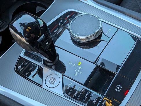 Used 2023 BMW X6 xDrive40i w/ M Sport Package image 24